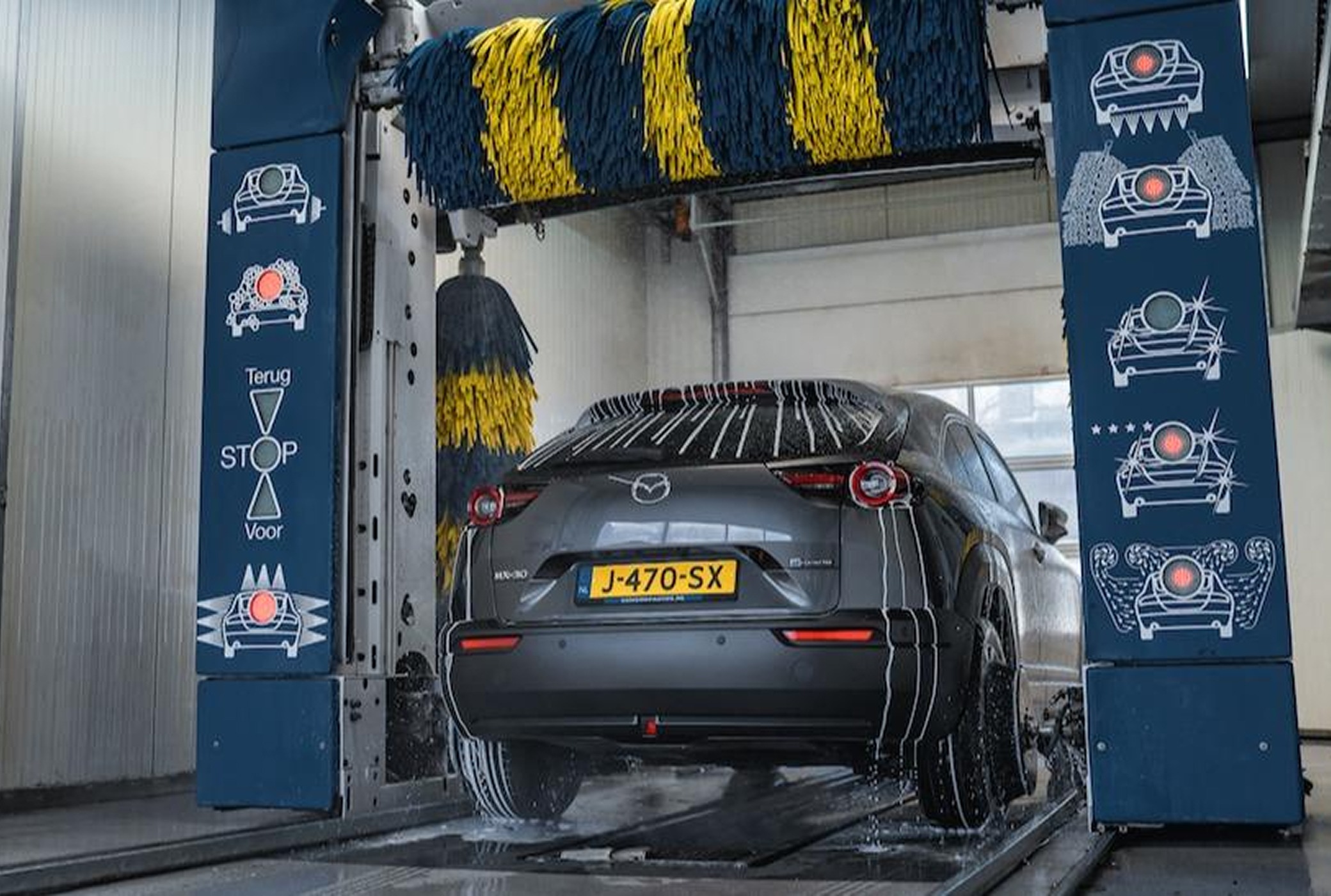 Subpage Details Slider Image Roll-over Carwash | Van Gorp Auto’s