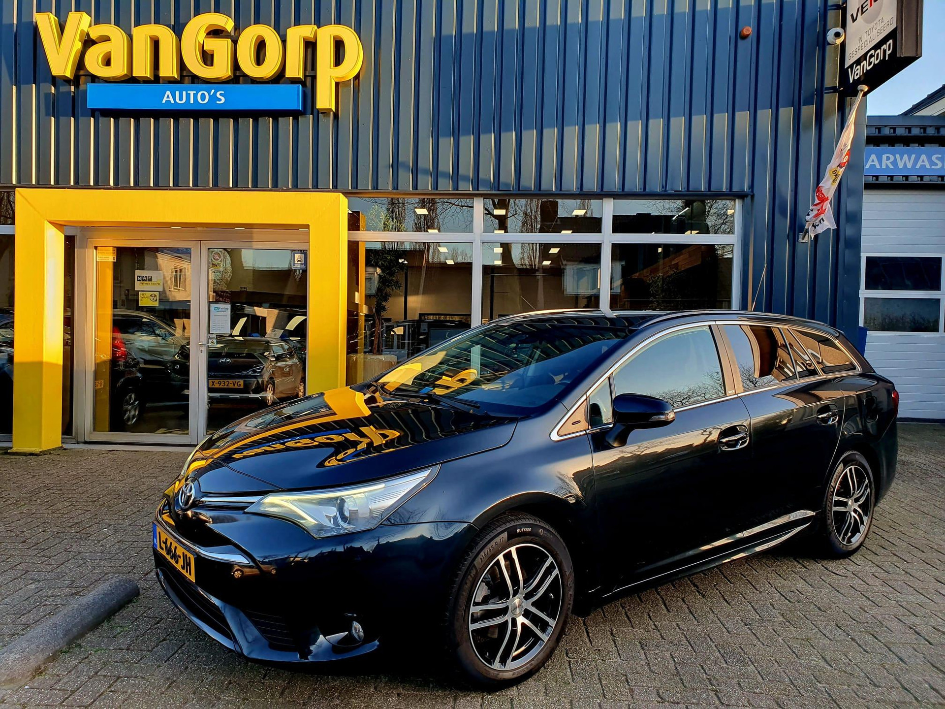 Toyota Avensis Touring Sports 1.8 VVT-i edition S All-in prijs! 43867507-0.jpg | Van Gorp Auto’s