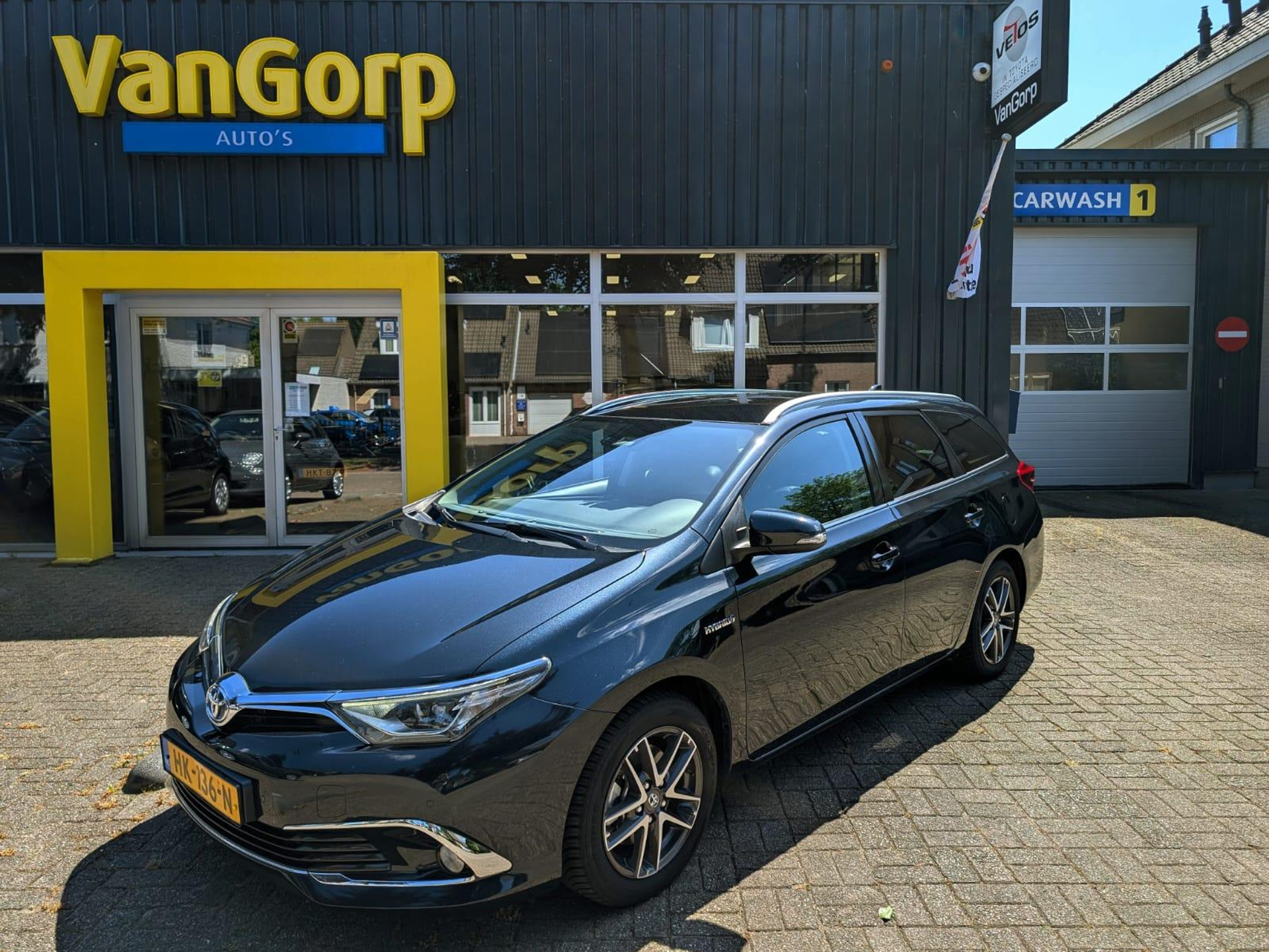 Toyota Auris Touring Sports 1.8 Hybrid Lease pro 45029457-0.jpg | Van Gorp Auto’s
