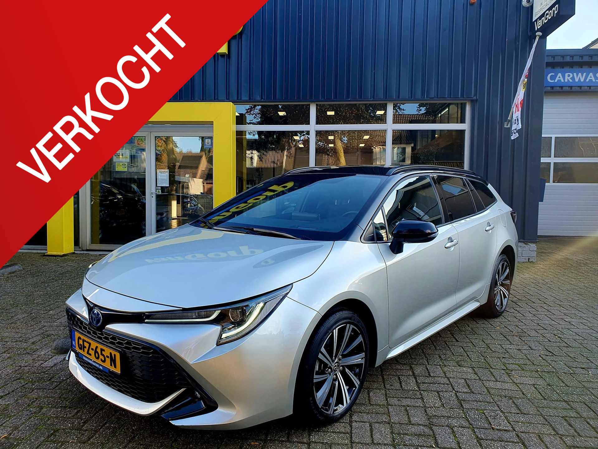Toyota Corolla Touring Sports 1.8 Hybrid Bi-Tone Premium All-in prijs! 40934749-0.jpg | Van Gorp Auto’s