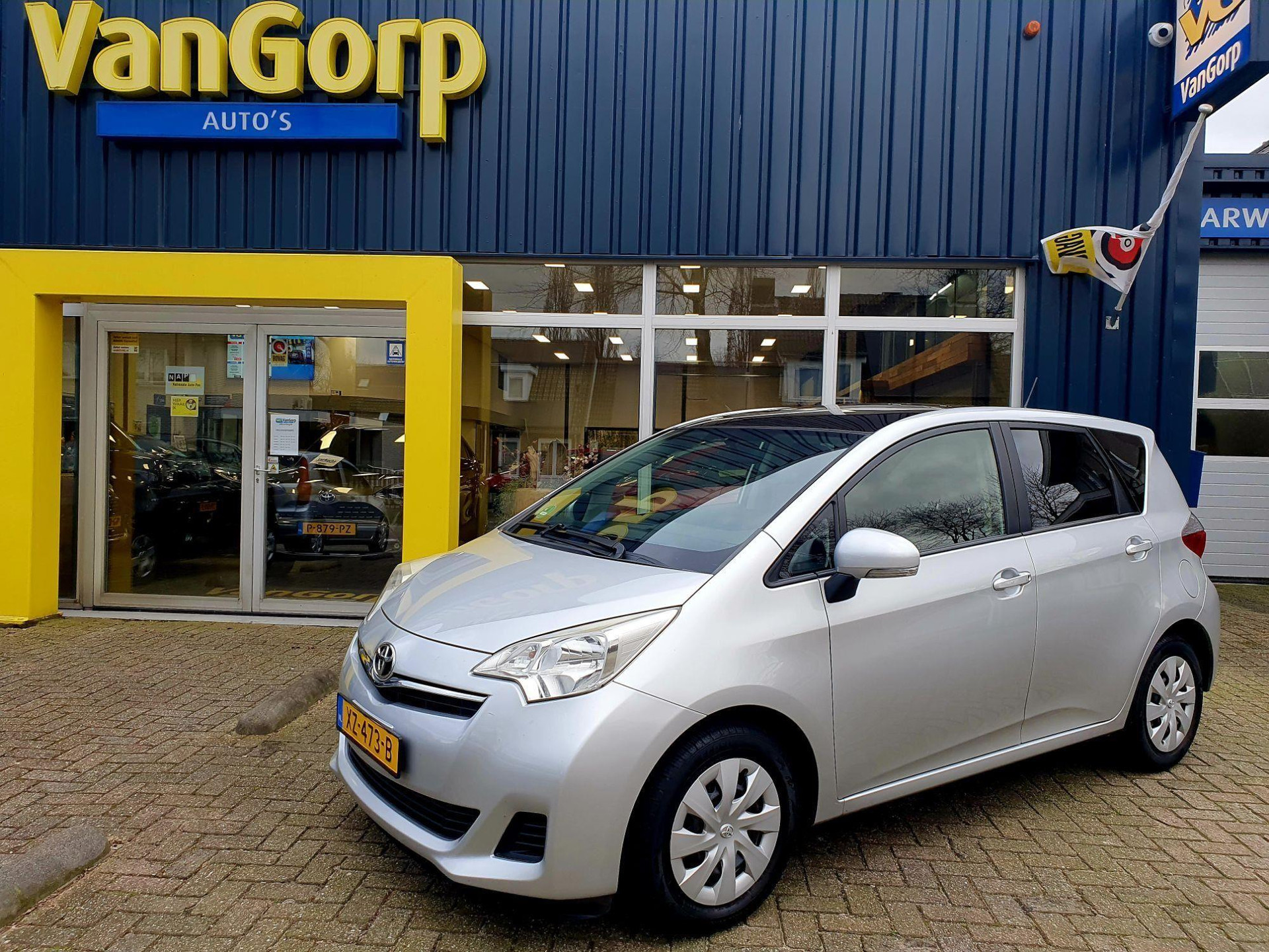 Toyota Verso-S 1.3 VVT-i Aspiration All-in prijs! 41368021-0.jpg | Van Gorp Auto’s